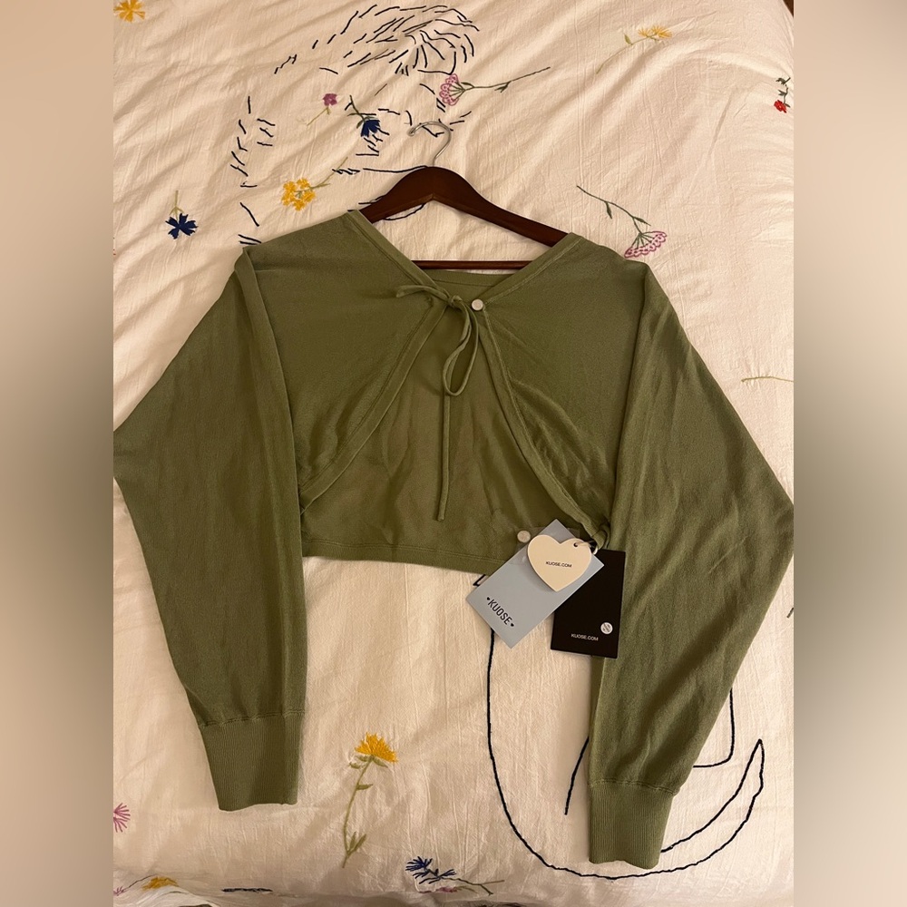 Kuose Knit Cropped Green Sheer Lightweight Long Sleeve Cardigan Coverup Medium